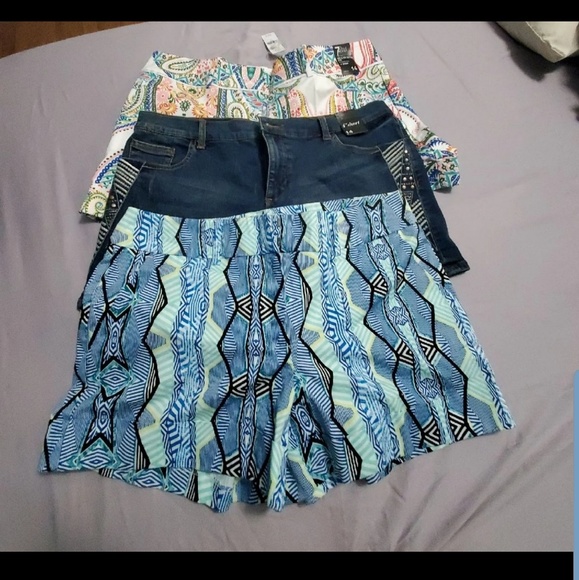 New York & Company Pants - Shorts